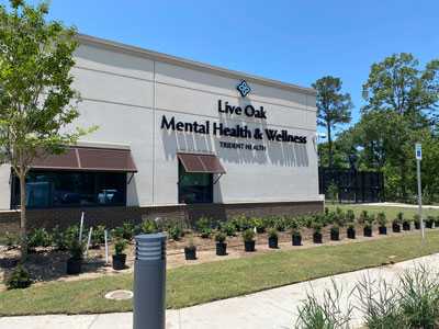 Health and Wellness Hub holds grand opening, ribbon cutting